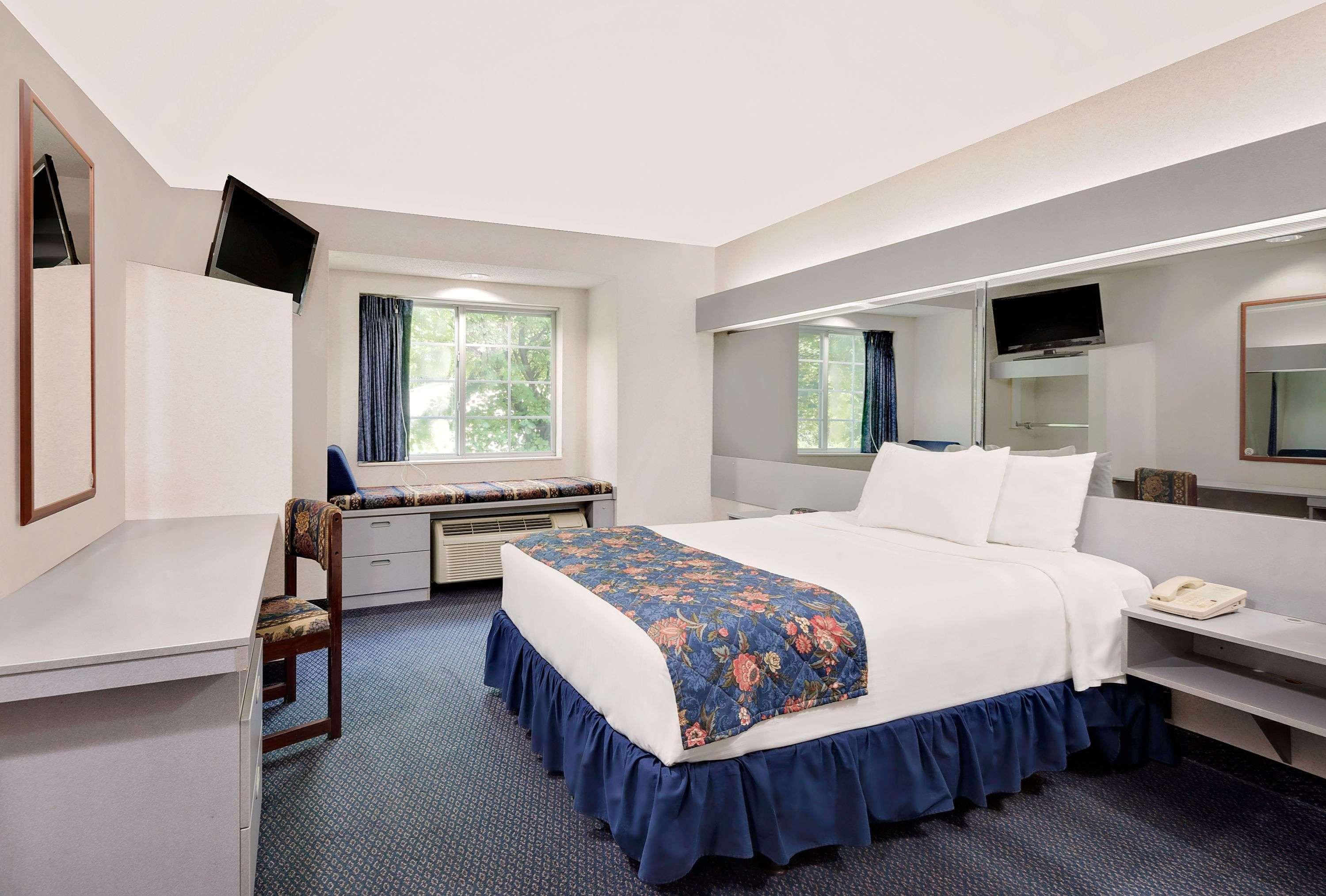 Microtel Inn & Suites By Wyndham Hagerstown By I-81 Exterior photo