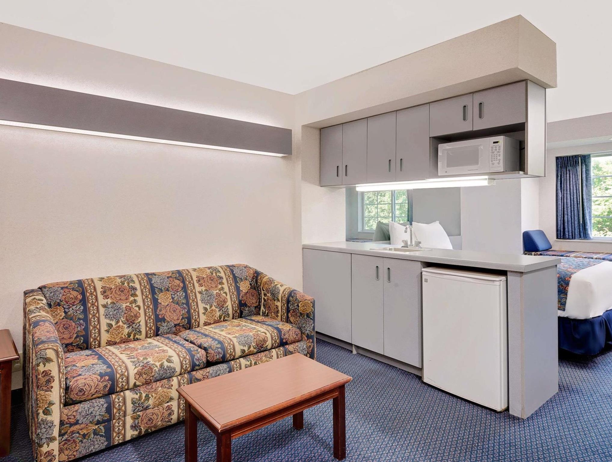 Microtel Inn & Suites By Wyndham Hagerstown By I-81 Exterior photo